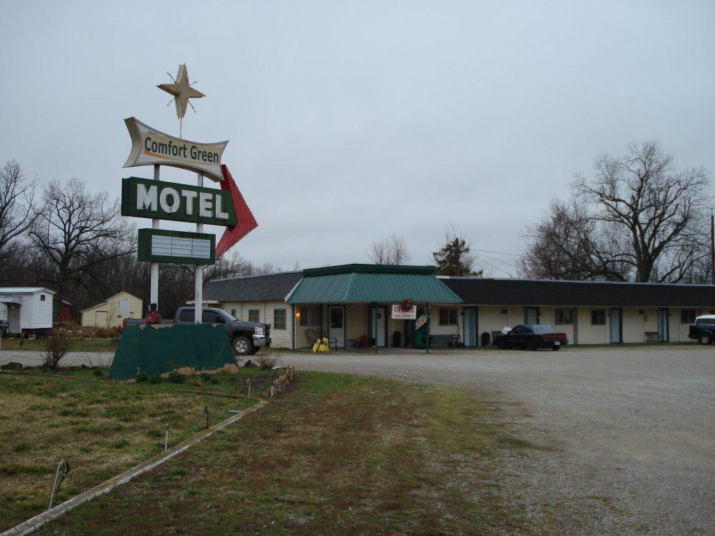 Comfort Green Motel Thayer Exterior foto